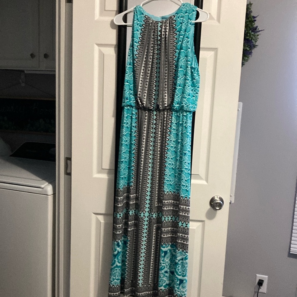 Elegant Blue Patterned Maxi Dress